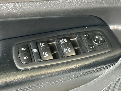 Used 2017 Jeep Grand Cherokee Laredo w/ Quick Order Package 2BE RWD image 12