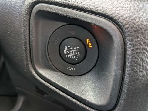 Used 2024 Jeep Wrangler Unlimited Sport AWD/4WD image 31