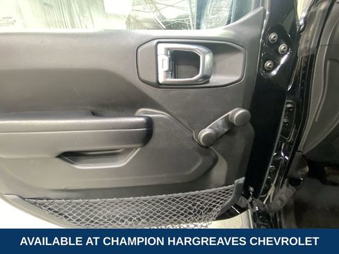 Used 2021 Jeep Wrangler Unlimited Sport AWD/4WD image 31