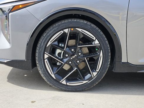 New 2025 Kia K4 GT-Line w/ GT-Line Premium Package image 7