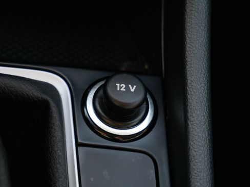 Used 2025 Volkswagen Jetta S image 32