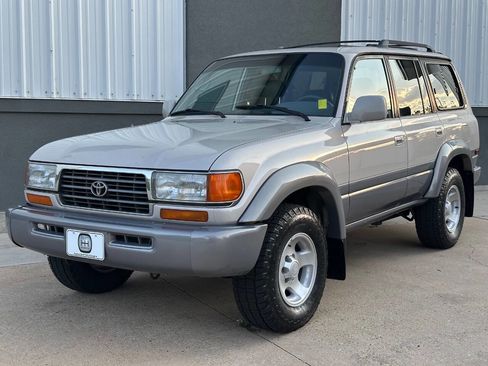 Used 1996 Toyota Land Cruiser image 6