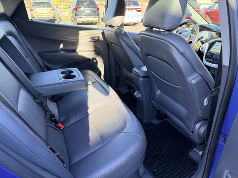 Used 2019 Chevrolet Bolt Premier w/ Infotainment Package image 30