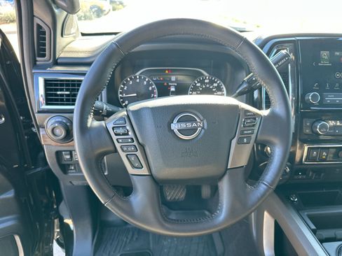 Used 2024 Nissan Titan Platinum Reserve w/ Moonroof Package AWD/4WD image 14
