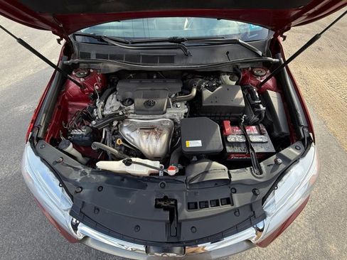 Used 2016 Toyota Camry LE image 27