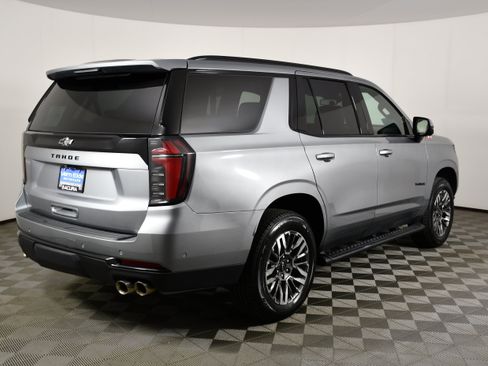 Used 2025 Chevrolet Tahoe Z71 AWD/4WD image 6