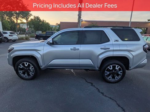 Certified 2025 Toyota 4Runner TRD Sport AWD/4WD image 8