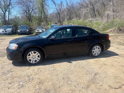 Used 2011 Dodge Avenger Express FWD image 4