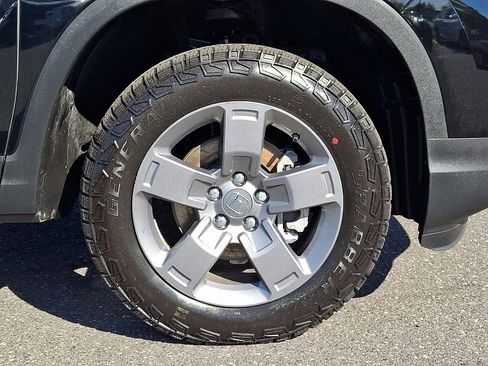 Certified 2025 Honda Ridgeline TrailSport image 8
