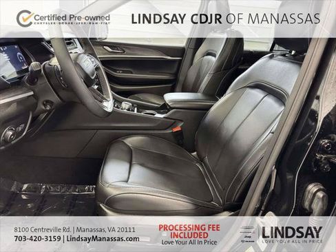 Certified 2025 Jeep Grand Cherokee Limited w/ Luxury Tech Group II AWD/4WD image 19