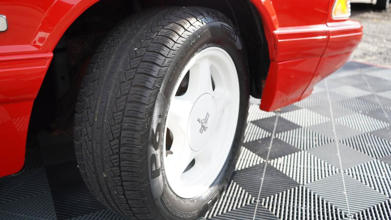 Used 1992 Ford Mustang LX RWD image 40