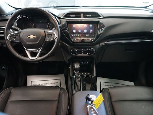 Used 2021 Chevrolet TrailBlazer LT w/ Sun and Liftgate Package AWD/4WD image 39