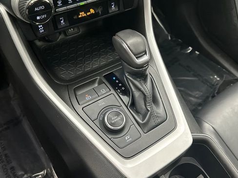 Certified 2023 Toyota RAV4 XLE Premium AWD/4WD image 12