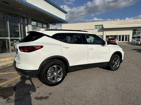 Certified 2023 Chevrolet Blazer LT w/ Convenience Package image 8