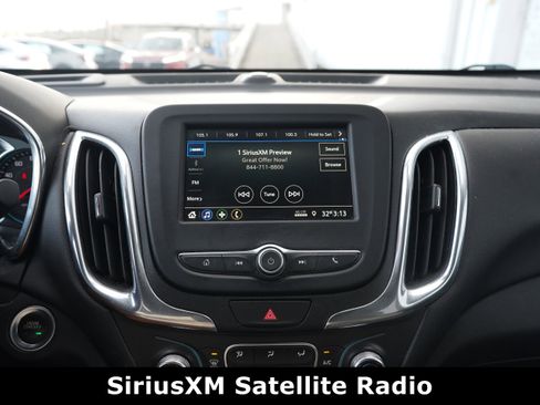 Used 2020 Chevrolet Equinox LT w/ Driver Convenience Package image 27