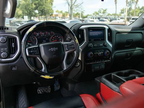 Used 2019 Chevrolet Silverado 1500 RST w/ All-Star Edition RWD image 10