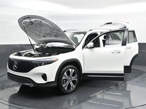 New 2024 Mercedes-Benz EQB 300 4MATIC image 48