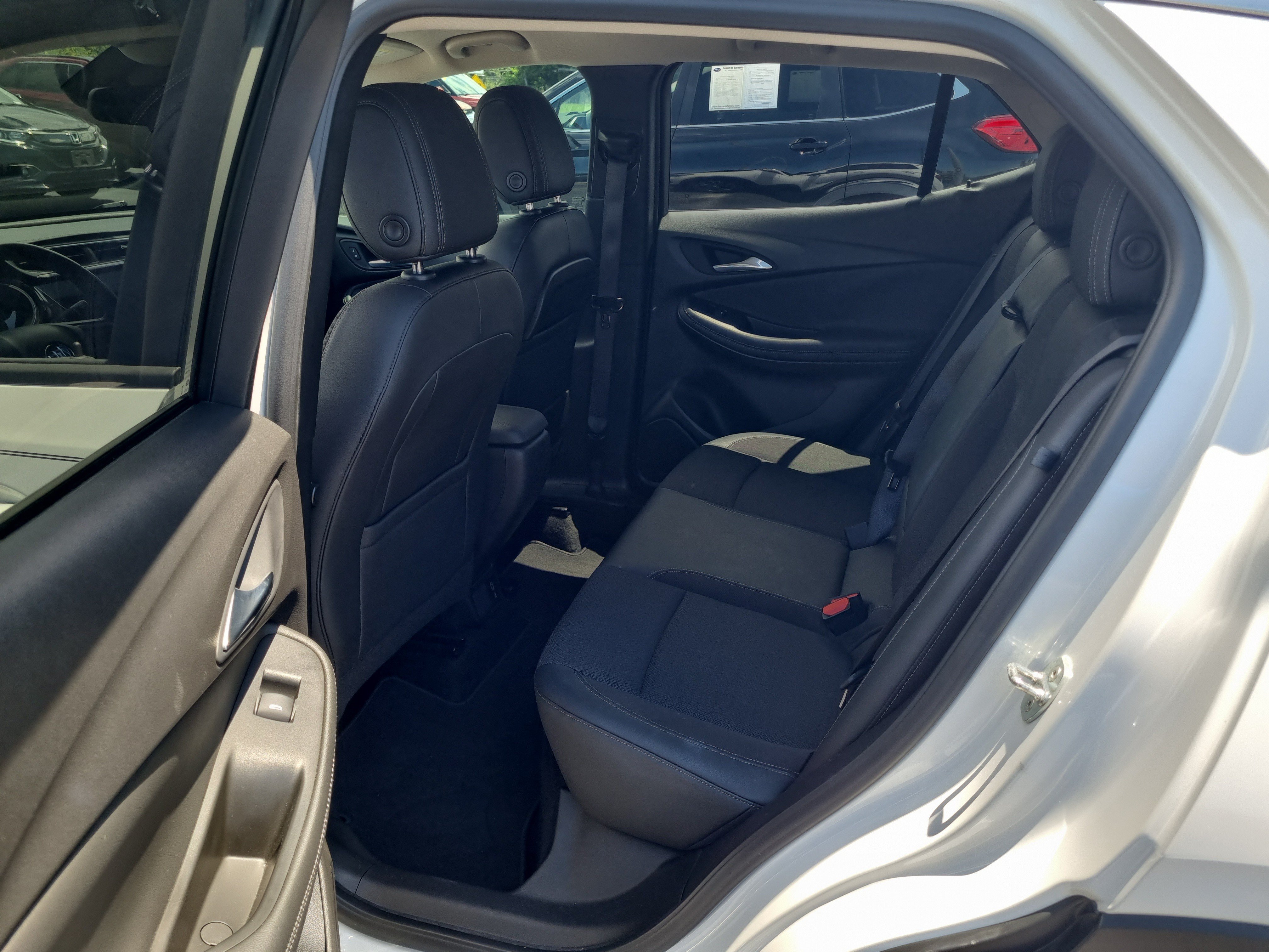 Used 2021 Buick Encore GX Select w/ Advanced Technology Package FWD image 10