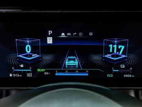 Certified 2025 Hyundai Elantra SEL FWD image 36