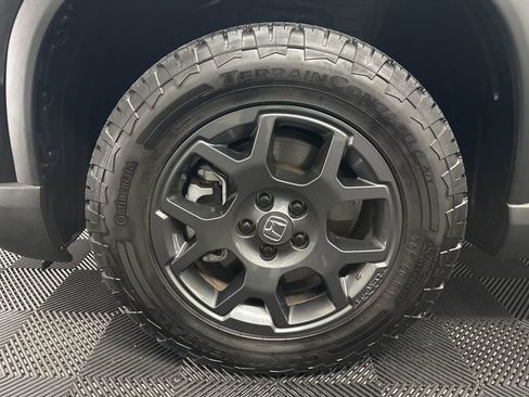 Used 2024 Honda Pilot TrailSport image 39