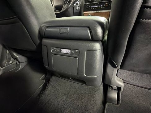 Used 2023 Nissan Armada SL w/ Captain's Chairs Package RWD image 34