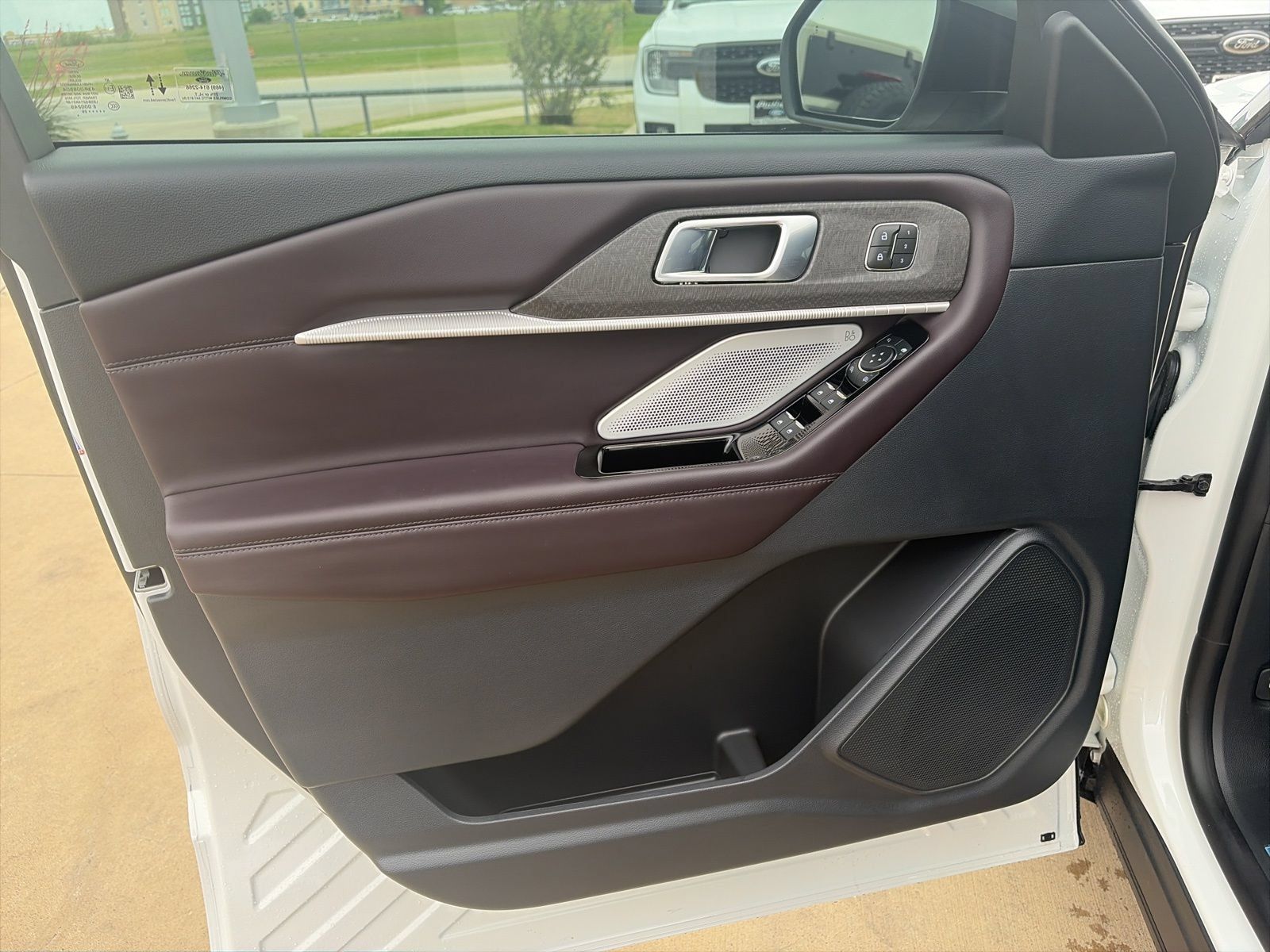 Certified 2026 Ford Explorer Platinum RWD image 12