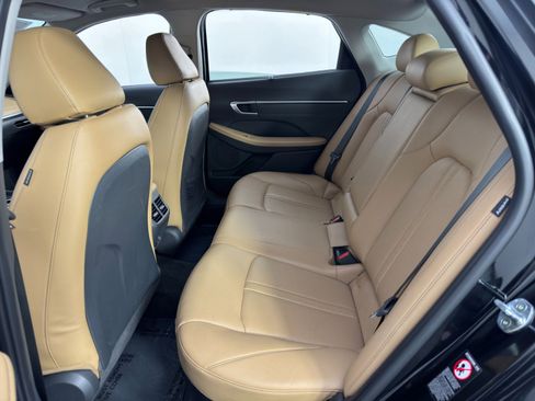 Used 2022 Hyundai Sonata Limited w/ Cargo Package image 39