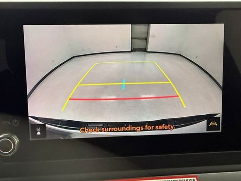 Used 2025 Toyota Tacoma SR5 w/ SR5 Upgrade Package image 21