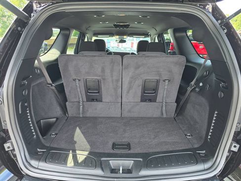 Used 2023 Dodge Durango R/T w/ Blacktop Package RWD image 25