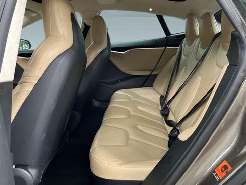 Used 2015 Tesla Model S 85D AWD/4WD image 10