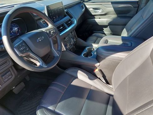Used 2024 Chevrolet Suburban RST w/ Luxury Package AWD/4WD image 9