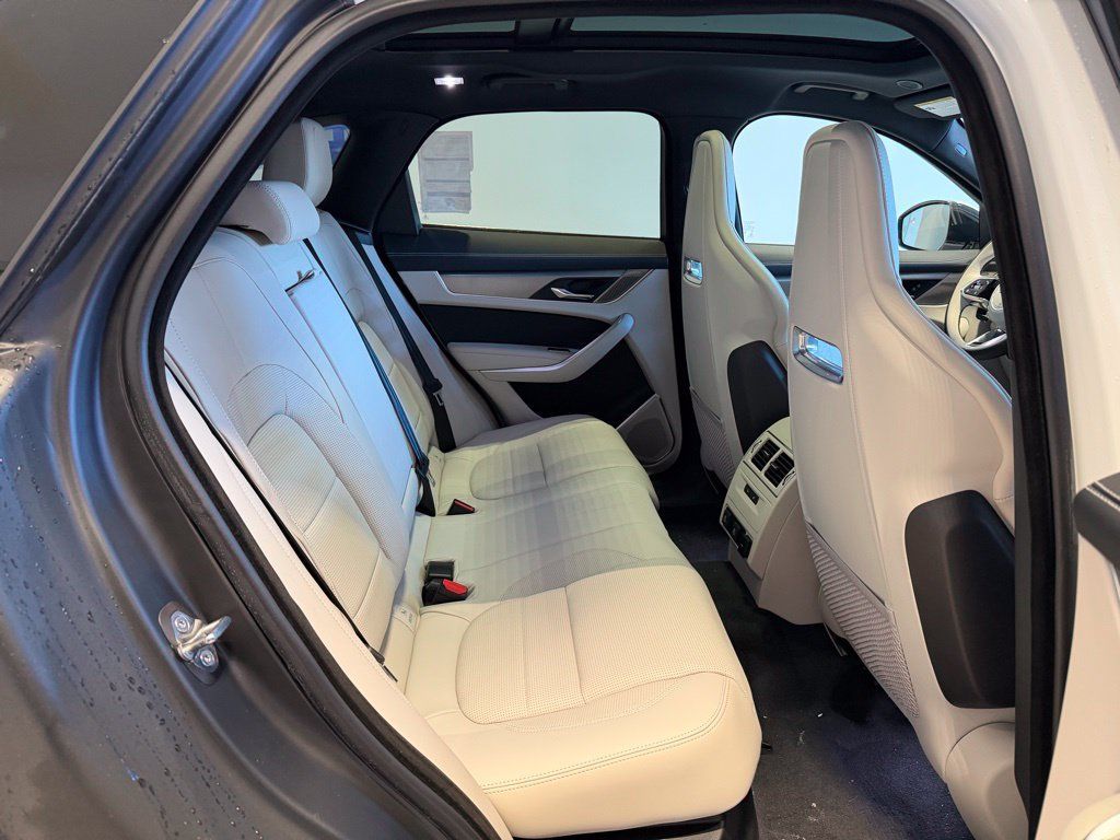 New 2025 Jaguar F-PACE R-Dynamic S AWD/4WD image 12