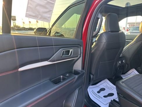 New 2026 Ford Explorer ST-Line AWD/4WD image 32
