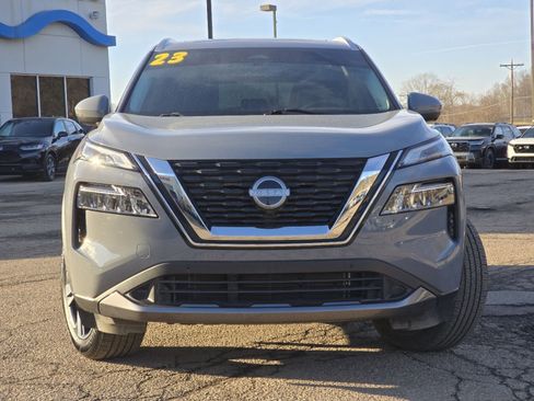 Used 2023 Nissan Rogue SL w/ SL Premium Package image 11