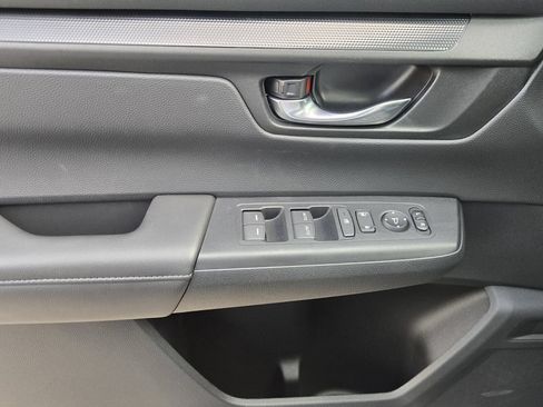 Certified 2025 Honda CR-V EX image 28