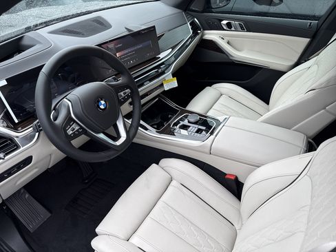 Certified 2026 BMW X5 xDrive40i w/ Climate Comfort Package AWD/4WD image 16