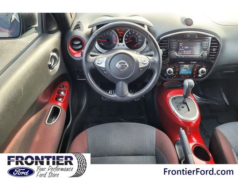 Used 2016 Nissan Juke SV w/ Cold Weather Package image 9