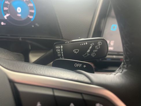 New 2026 Volkswagen Atlas Cross Sport SEL Premium R-Line image 26