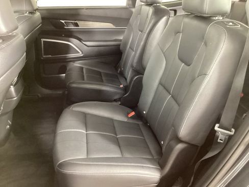 Used 2022 Kia Telluride EX w/ EX Premium Package AWD/4WD image 22