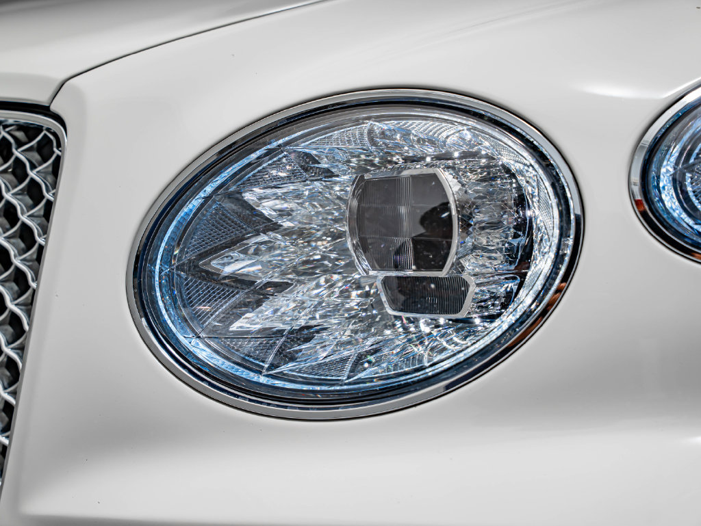 Used 2022 Bentley Bentayga AWD/4WD image 13