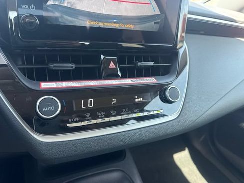 Used 2026 Toyota Corolla LE FWD image 11