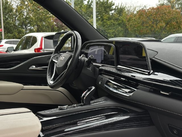 Used 2022 Cadillac Escalade Sport w/ Touring Package AWD/4WD image 32