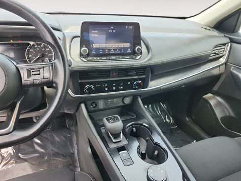 Used 2024 Nissan Rogue S AWD/4WD image 11