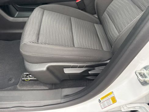 Used 2025 Chevrolet Equinox LT image 19