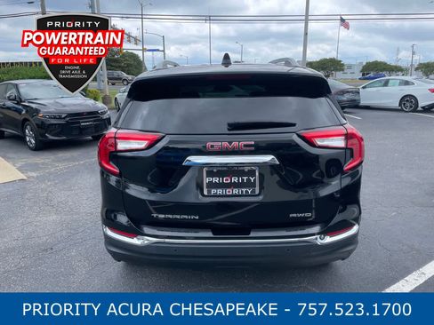 Used 2023 GMC Terrain SLT AWD/4WD image 4