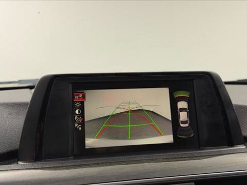 Used 2017 BMW 330i Sedan RWD image 32