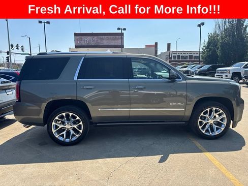 Used 2017 GMC Yukon Denali w/ Open Road Package AWD/4WD image 30