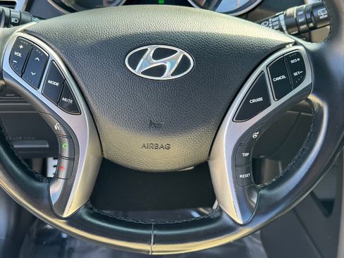 Used 2014 Hyundai Elantra GT w/ Option Group 03 FWD image 21