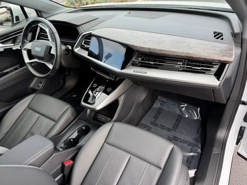 Used 2024 Audi Q4 e-tron Premium w/ Convenience Package image 24