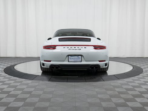 Certified 2019 Porsche 911 Targa 4S image 6